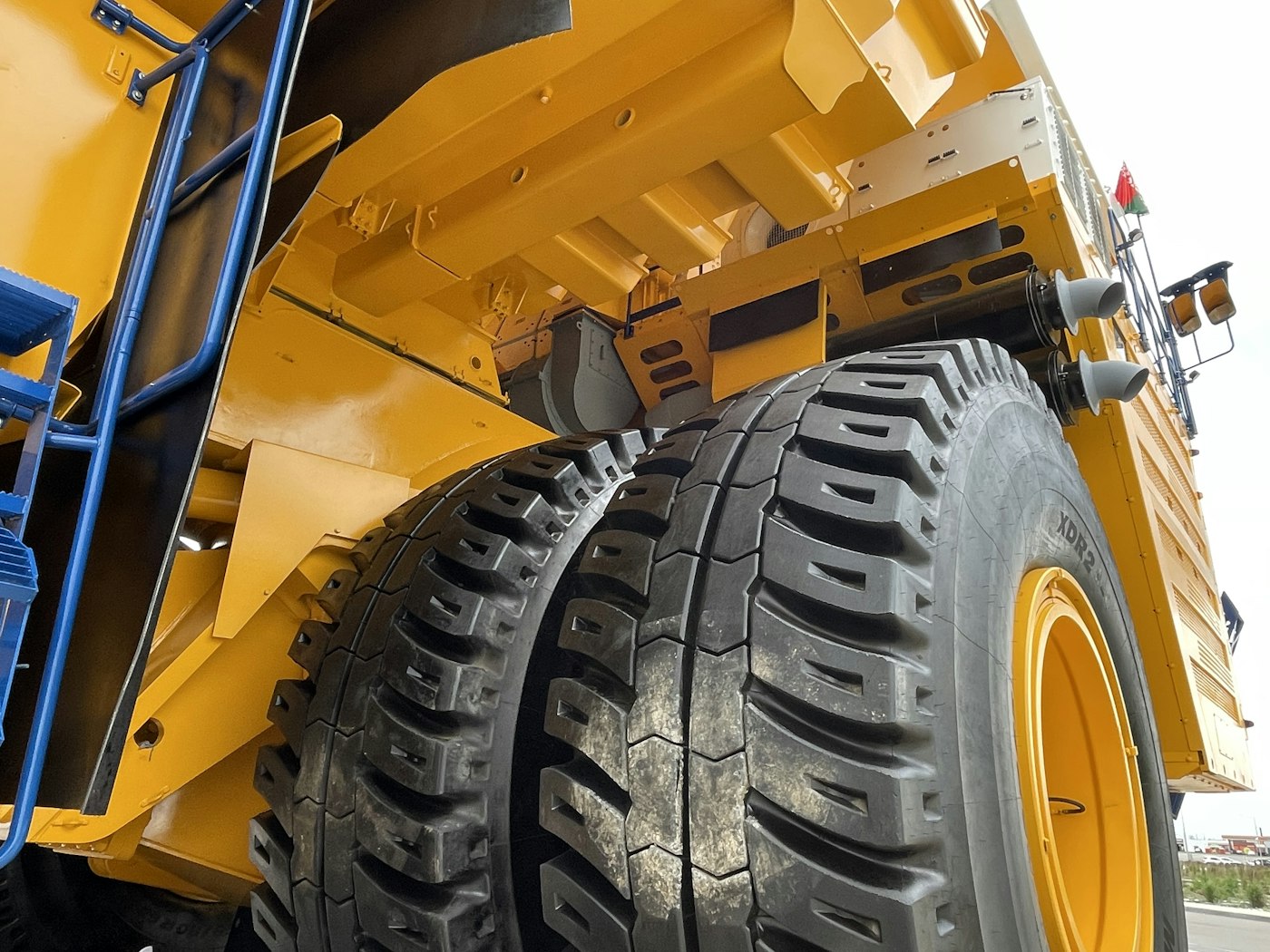 Mining haul truck